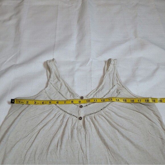 Maurices Cream Linen Blend Tank Top Size Large - Picture 5 of 9